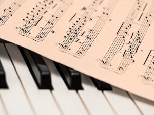 piano keys and musical notes